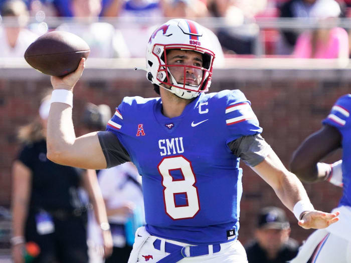 SMU QB Tanner Mordecai throws